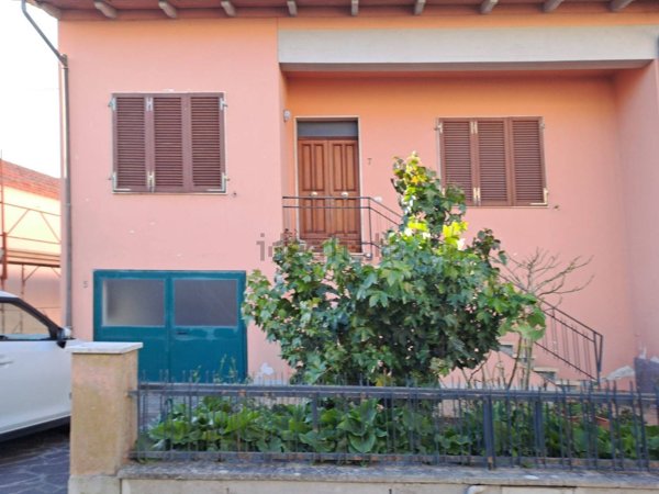 casa indipendente in vendita a Montale