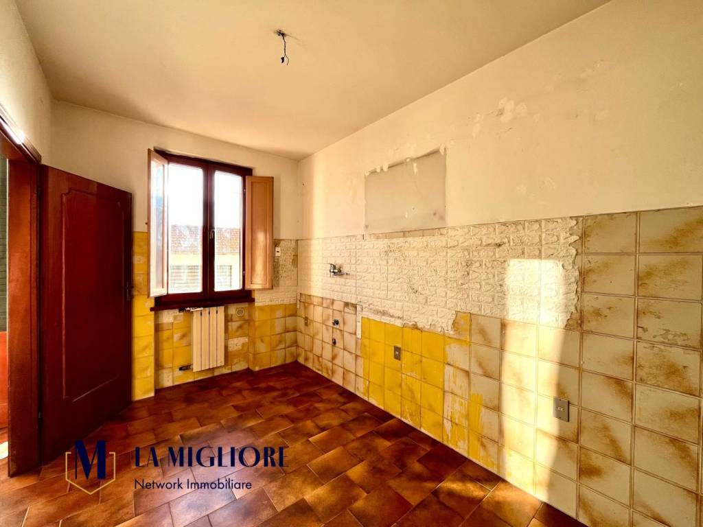 casa indipendente in vendita a Montale in zona Tobbiana