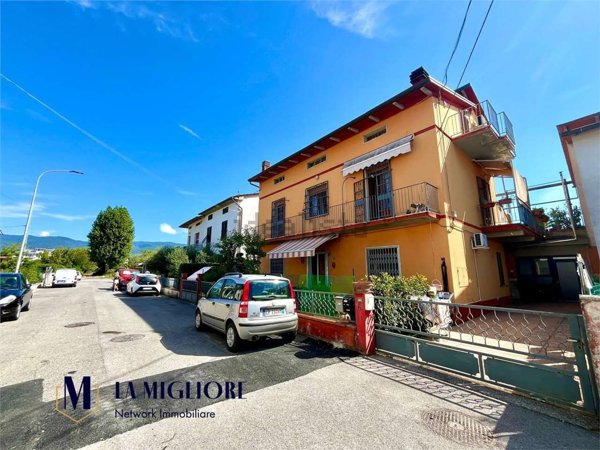 appartamento in vendita a Montale in zona Stazione
