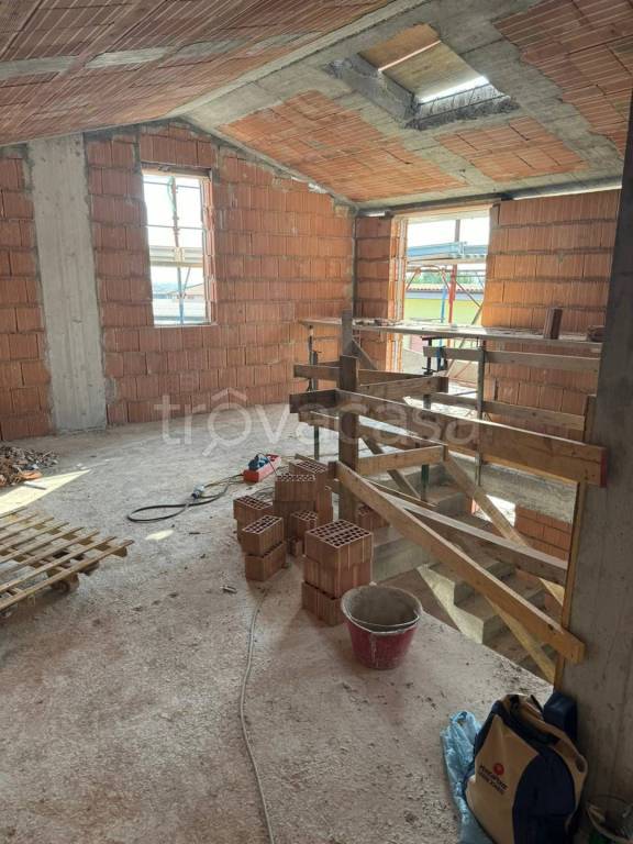 casa indipendente in vendita a Montale