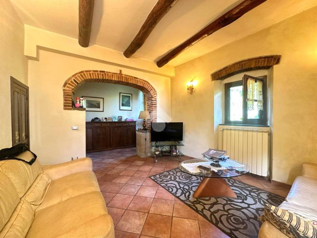 appartamento in vendita a Montale in zona Fognano