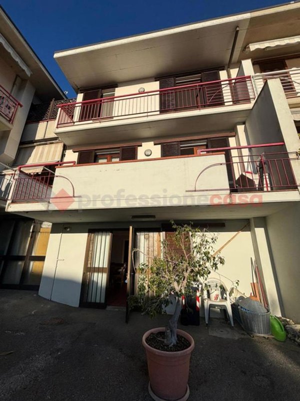 casa indipendente in vendita a Montale