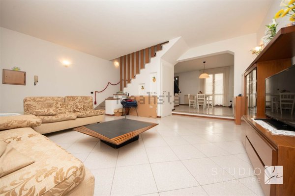 casa indipendente in vendita a Montale