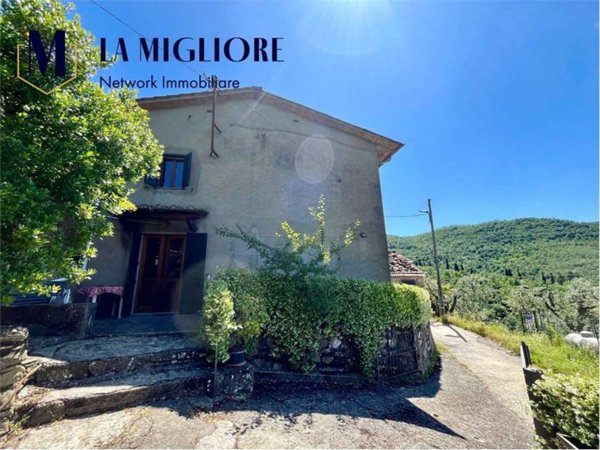 casa indipendente in vendita a Montale in zona Tobbiana