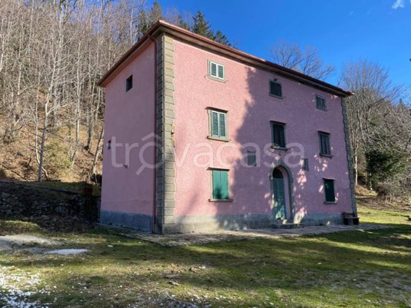 casa indipendente in vendita a Montale in zona Tobbiana