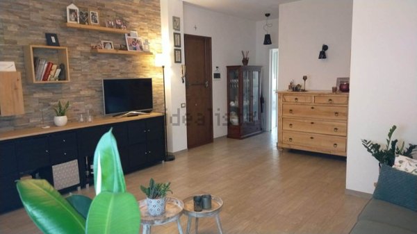 appartamento in vendita a Montale in zona Stazione