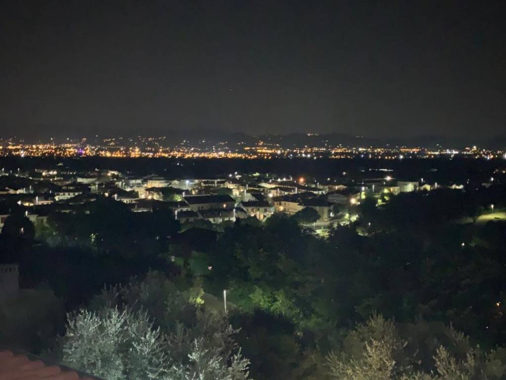 casa indipendente in vendita a Montale