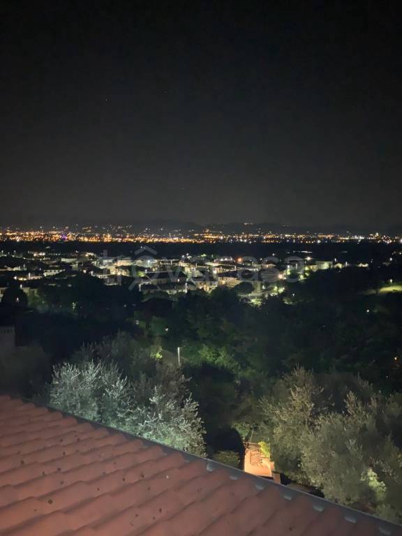 casa indipendente in vendita a Montale