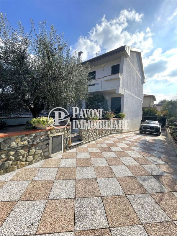 casa indipendente in vendita a Montale