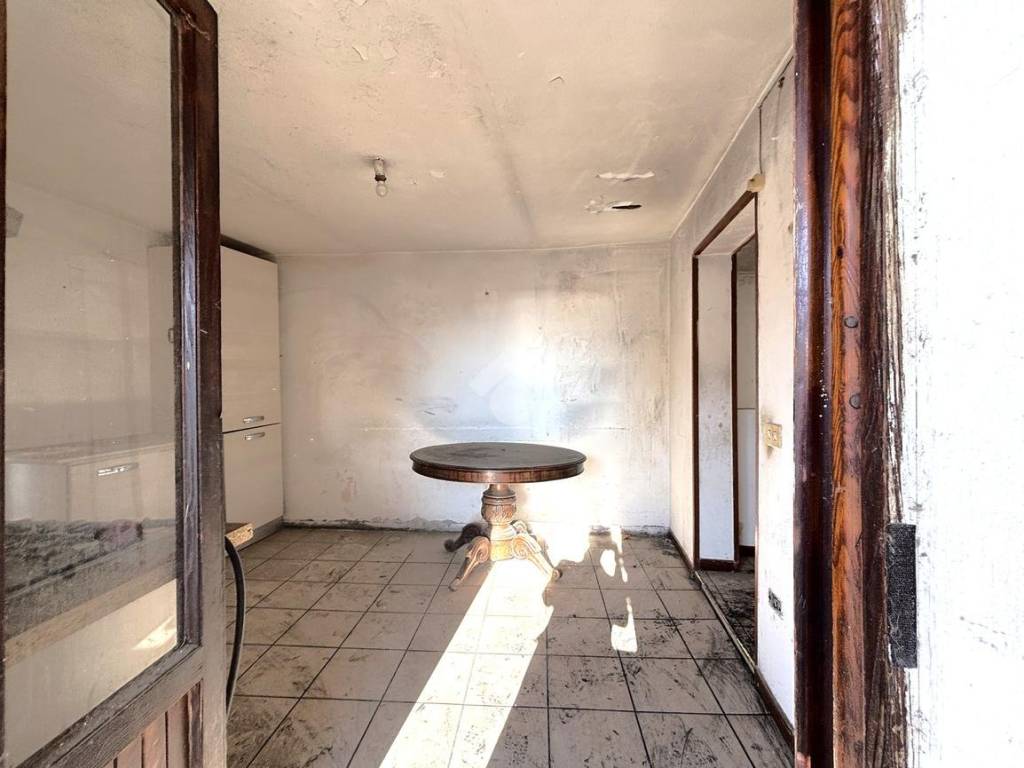 appartamento in vendita a Montale in zona Stazione