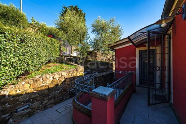 appartamento in vendita a Montale in zona Tobbiana