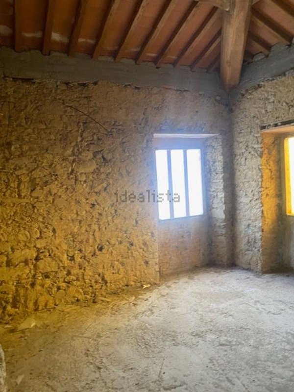 appartamento in vendita a Montale in zona Tobbiana