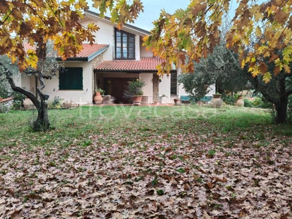 casa indipendente in vendita a Montale