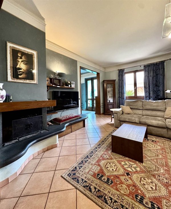 casa indipendente in vendita a Montale in zona Stazione