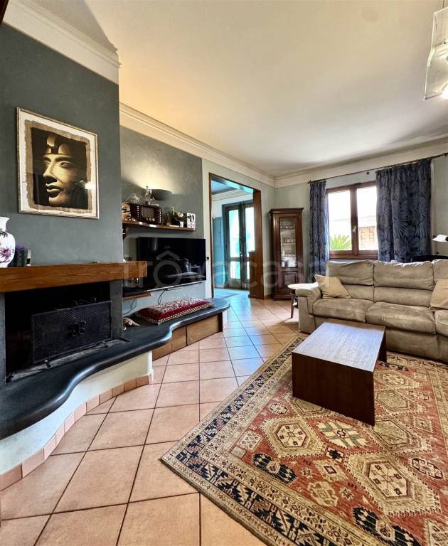 casa indipendente in vendita a Montale in zona Stazione