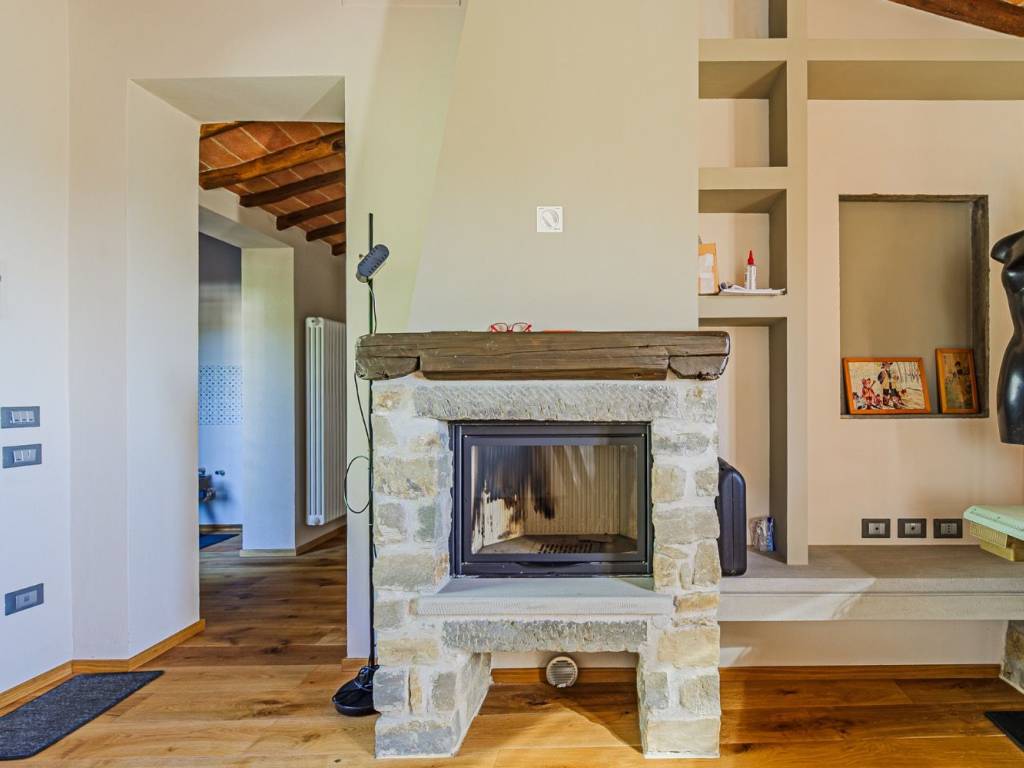 appartamento in vendita a Montale in zona Tobbiana