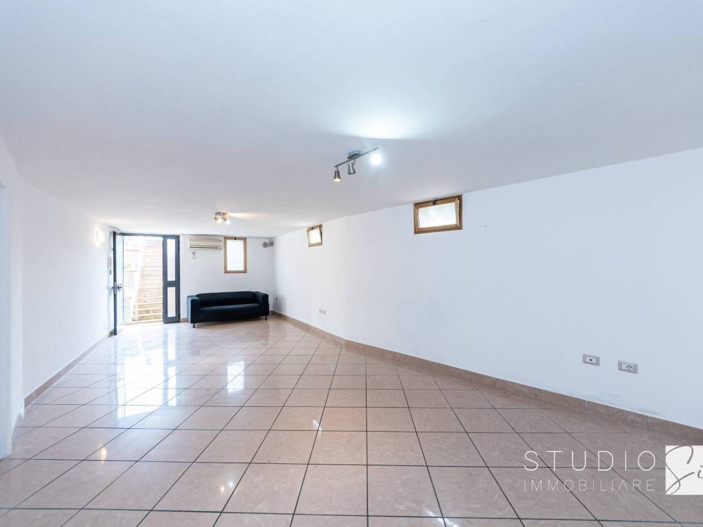 negozio in vendita a Montale