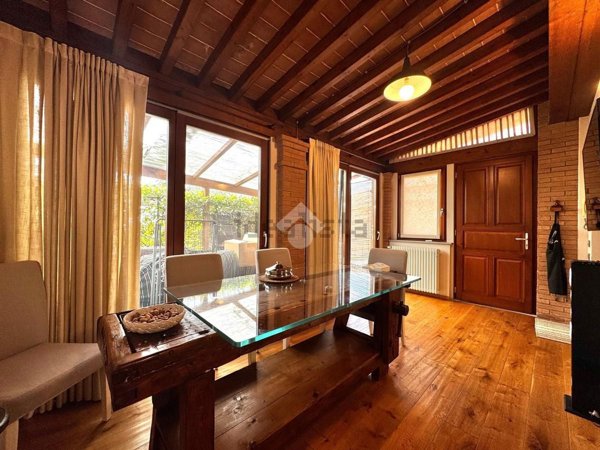 casa indipendente in vendita a Montale in zona Tobbiana