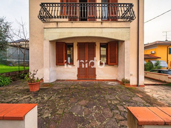 casa indipendente in vendita a Montale in zona Fognano