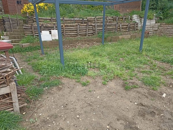 casa indipendente in vendita a Montale in zona Stazione