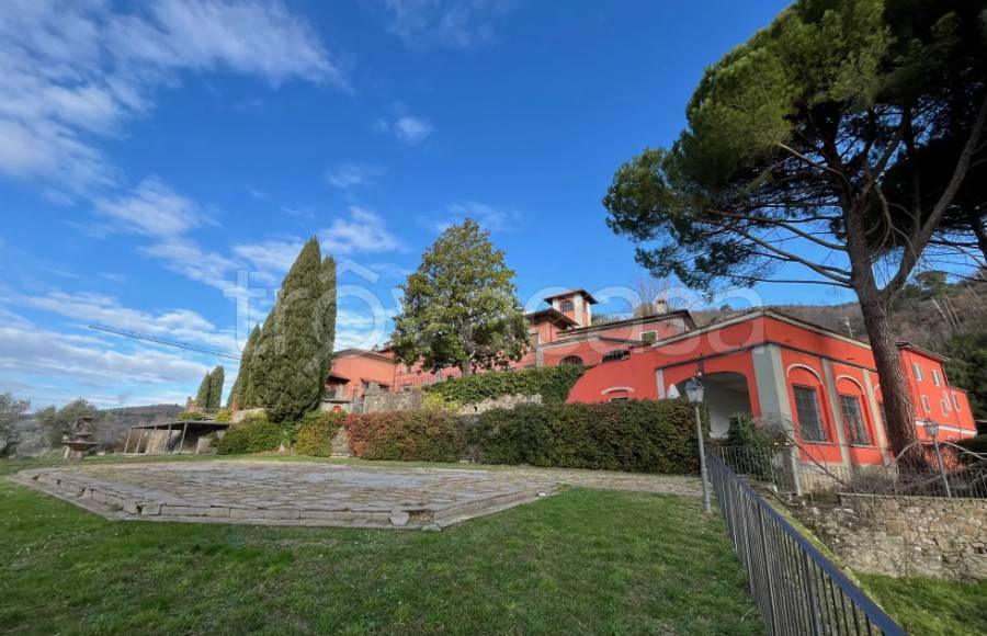 villa in vendita a Montale