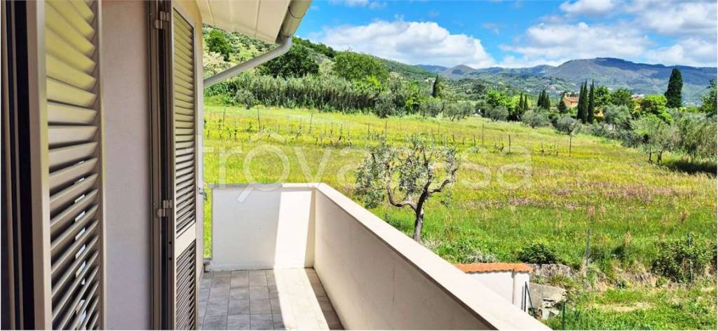 casa indipendente in vendita a Montale