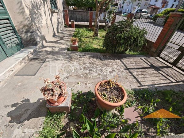 casa indipendente in vendita a Montale in zona Fognano
