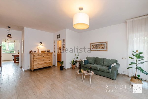 appartamento in vendita a Montale in zona Stazione