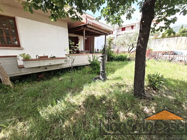 casa indipendente in vendita a Montale