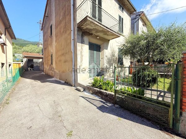 casa indipendente in vendita a Montale