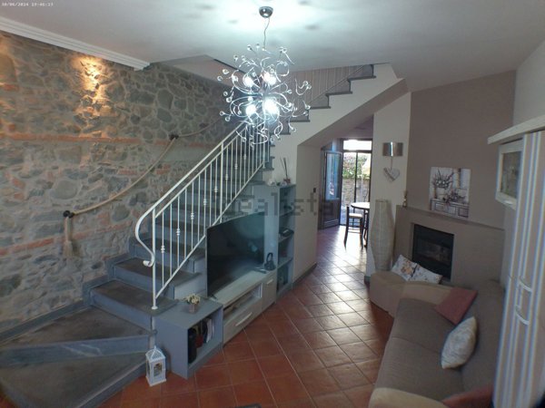 casa indipendente in vendita a Montale