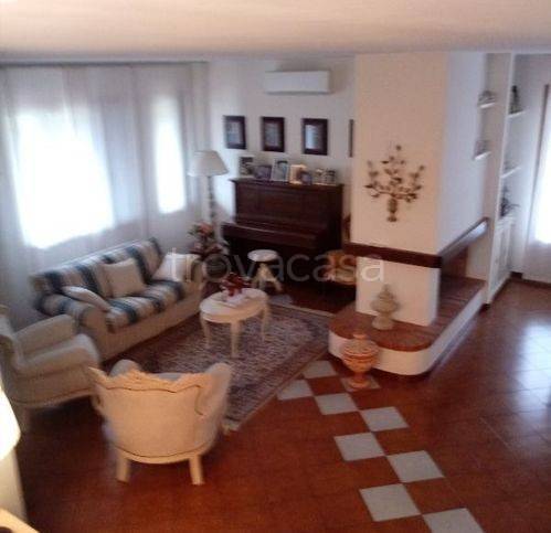casa indipendente in vendita a Montale