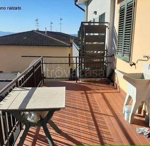 casa indipendente in vendita a Montale in zona Tobbiana