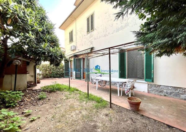 casa indipendente in vendita a Montecatini-Terme
