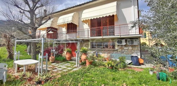 casa indipendente in vendita a Montecatini-Terme in zona Vico
