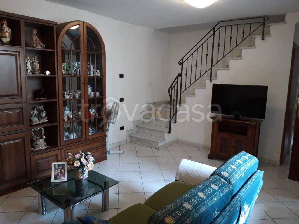casa indipendente in vendita a Montecatini-Terme