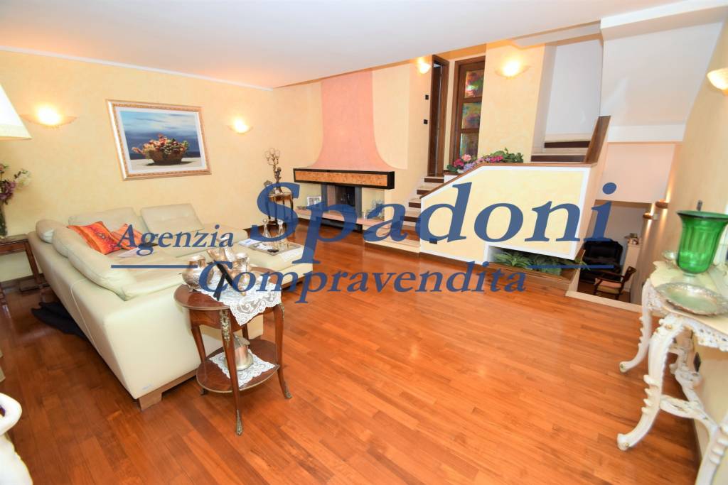 casa indipendente in vendita a Montecatini-Terme in zona Vico