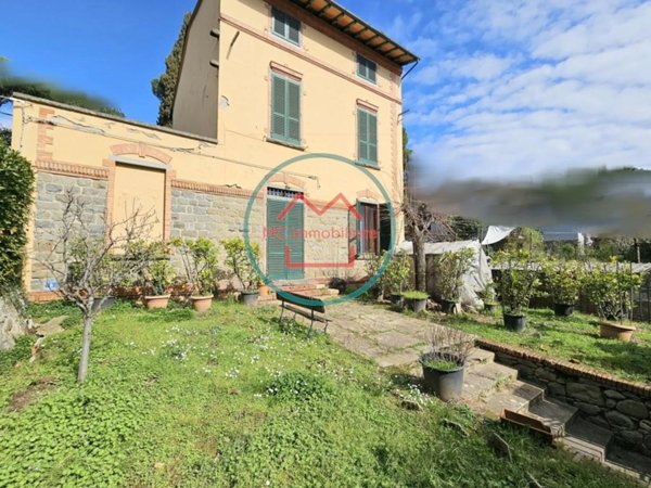 casa indipendente in vendita a Montecatini-Terme in zona Vico