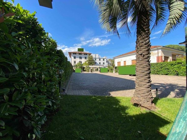 intera palazzina in vendita a Montecatini-Terme
