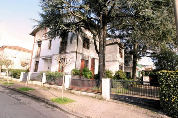 casa indipendente in vendita a Montecatini-Terme in zona Vico