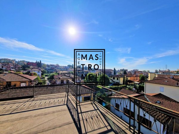 casa indipendente in vendita a Montecatini-Terme in zona Vico