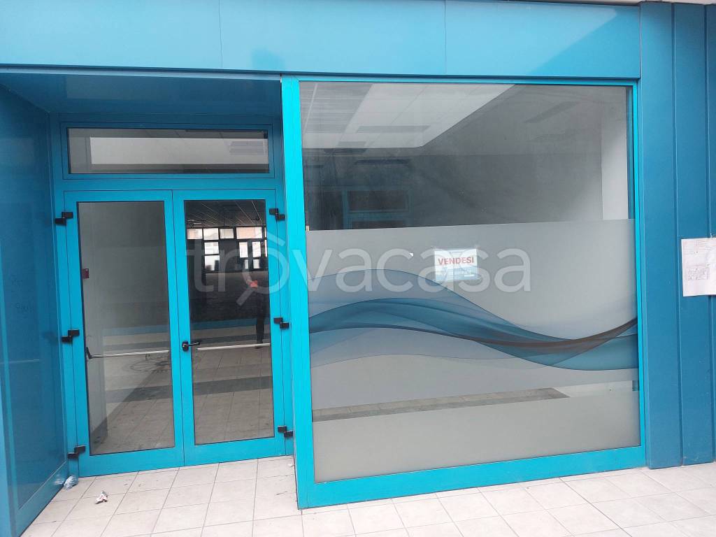 negozio in vendita a Montecatini-Terme in zona Vico