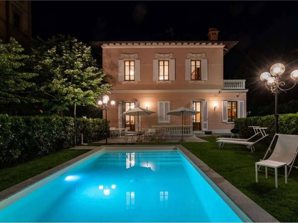 casa indipendente in vendita a Montecatini-Terme