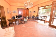 negozio in vendita a Montecatini-Terme in zona Vico