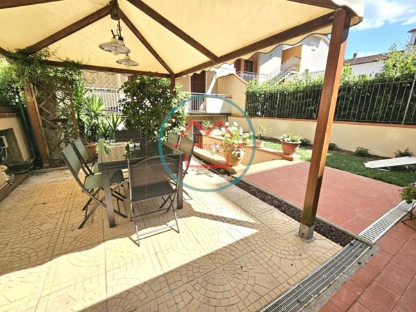 casa indipendente in vendita a Montecatini-Terme in zona Vico