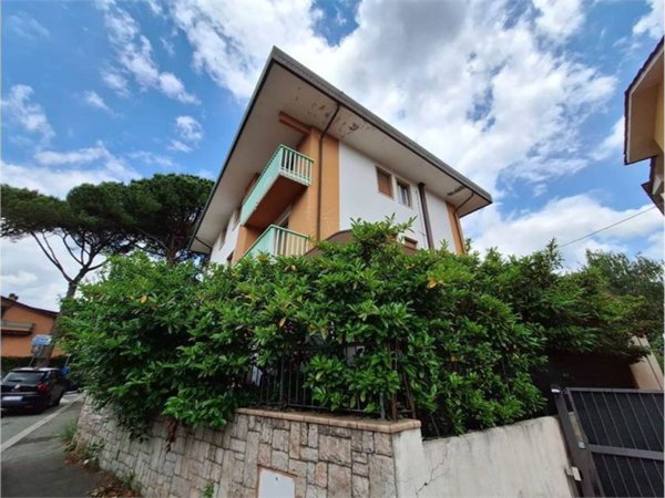 intera palazzina in vendita a Montecatini-Terme