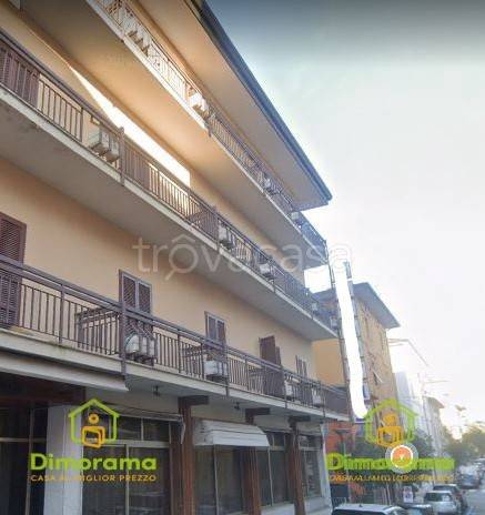 negozio in vendita a Montecatini-Terme in zona Vico