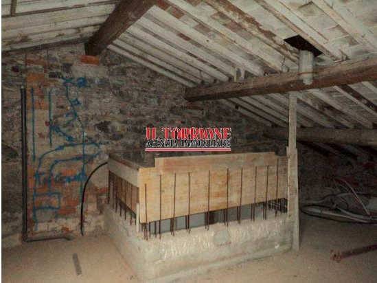 casa indipendente in vendita a Montecatini-Terme in zona Vico