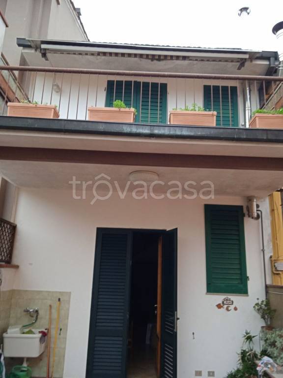 casa indipendente in vendita a Montecatini-Terme