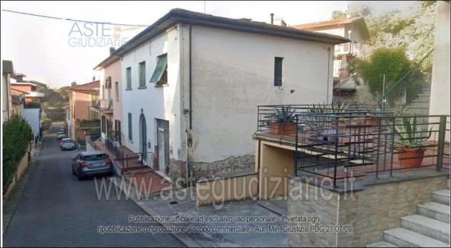negozio in vendita a Montecatini-Terme in zona Vico